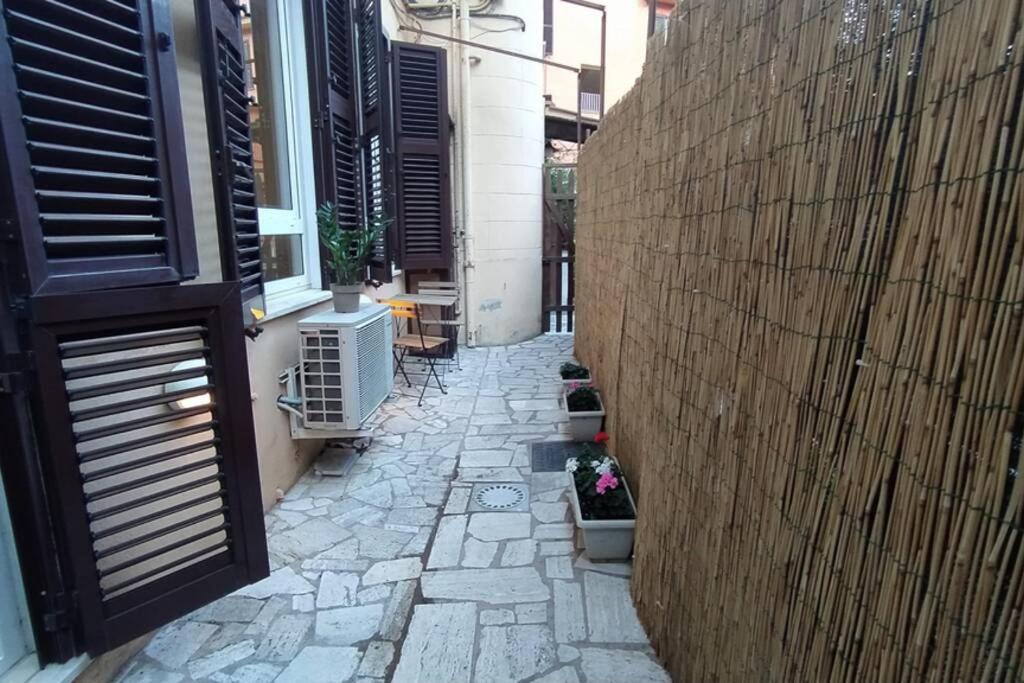 Elegante Open Space Con Vasca Idromassaggio A Trastevere Exteriör bild
