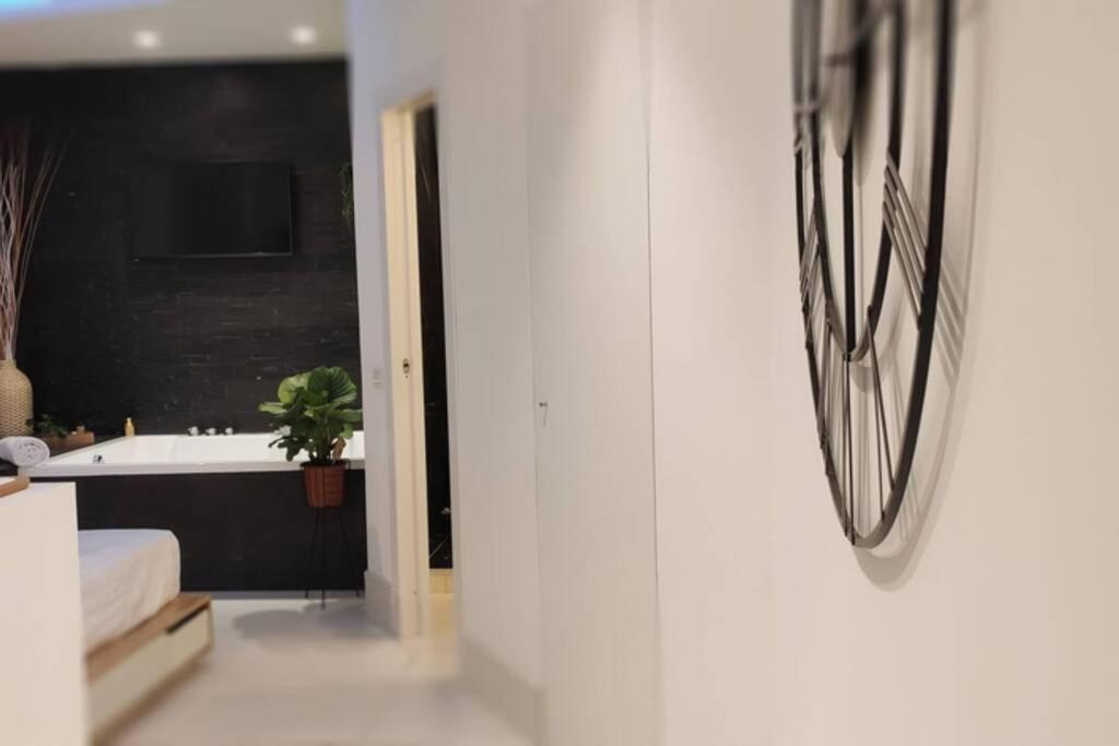 Elegante Open Space Con Vasca Idromassaggio A Trastevere Exteriör bild