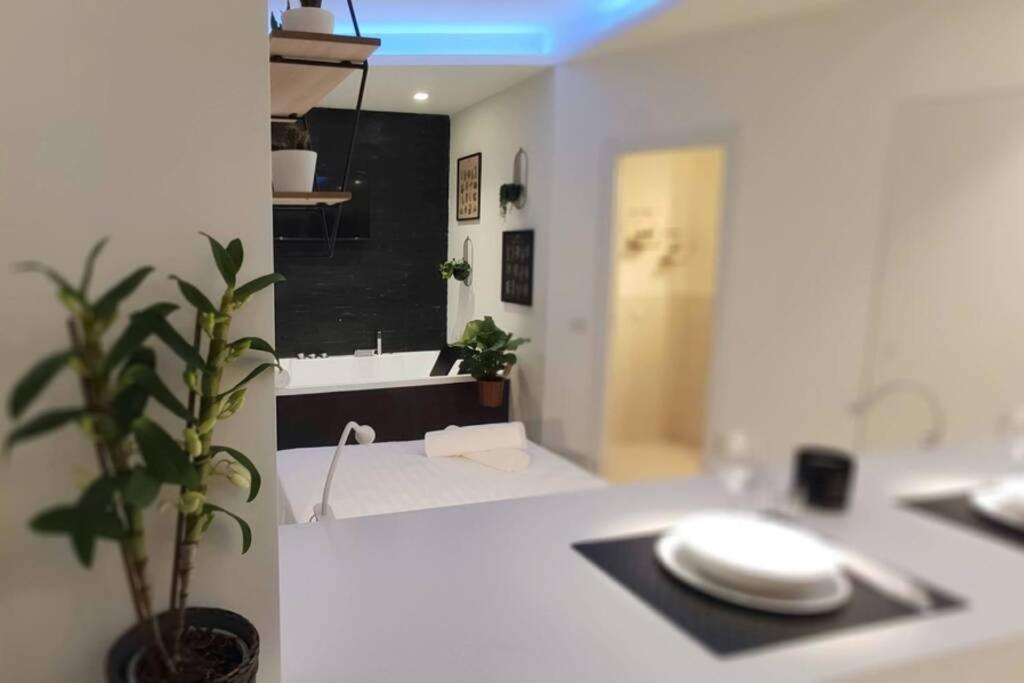 Elegante Open Space Con Vasca Idromassaggio A Trastevere Exteriör bild